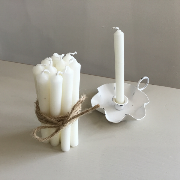 10 white candlesticks