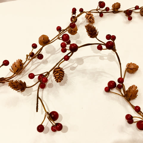 Berry and Pinecone Garland